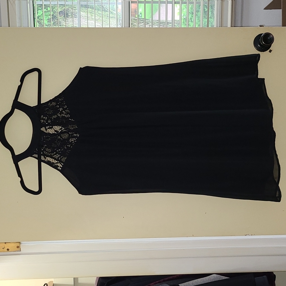 Black flowy dress